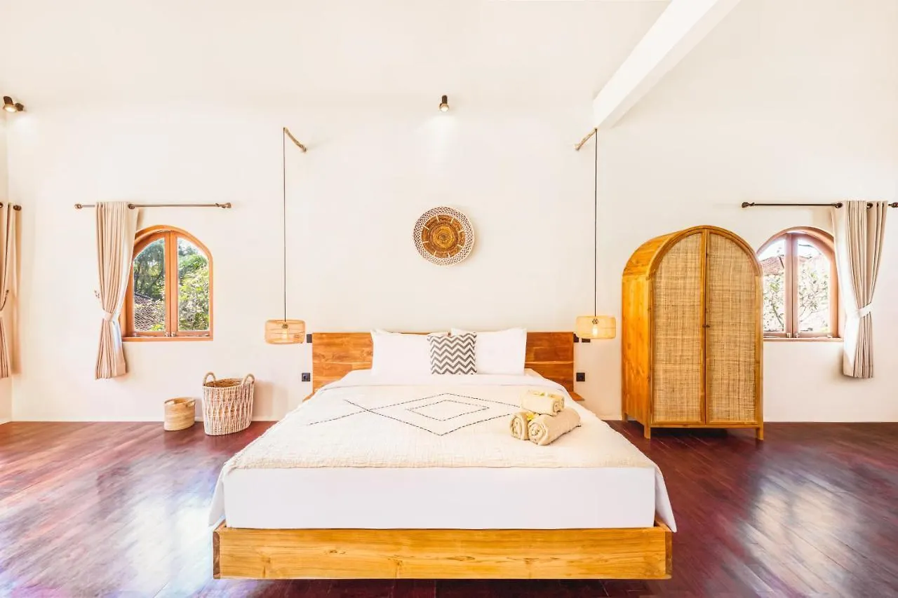 New Fresh 3Bd Prime Location Villa Seminyak