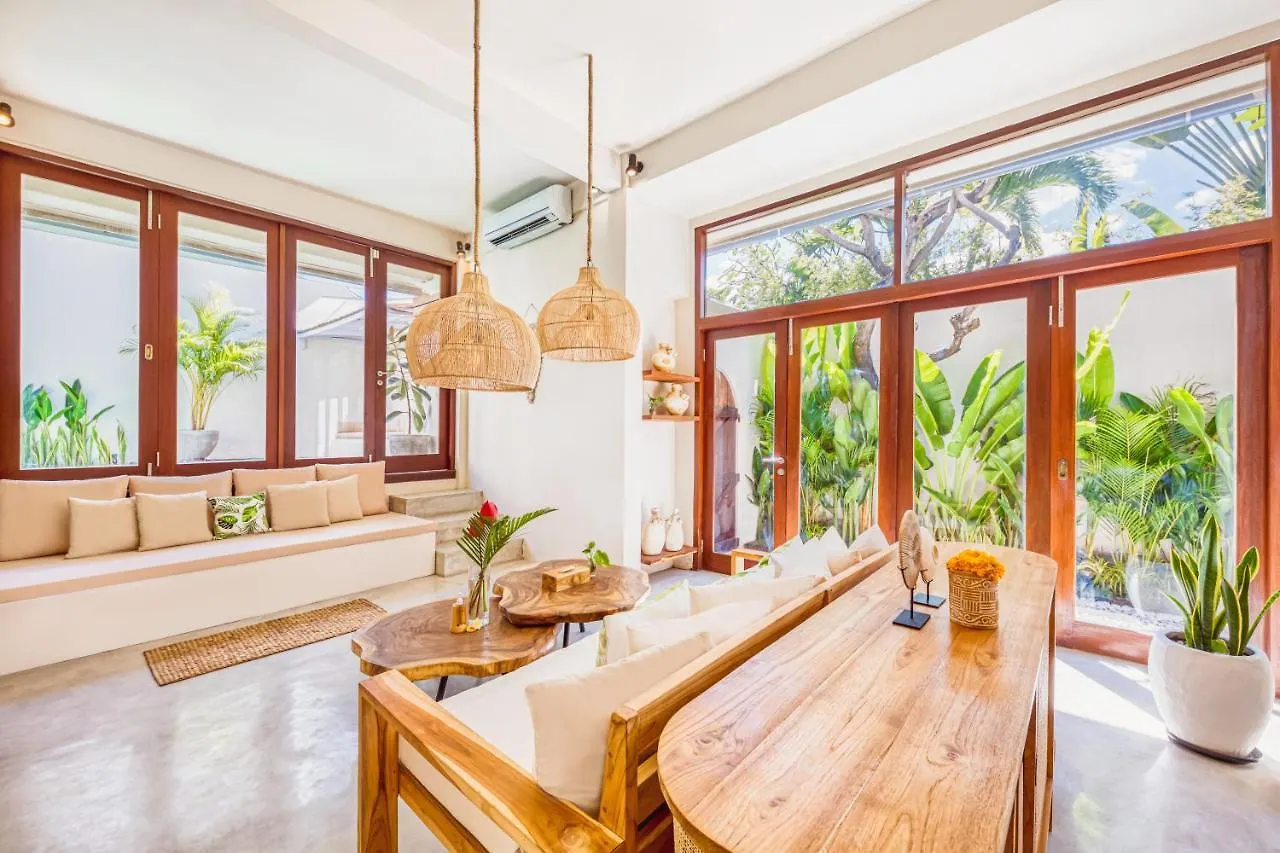 New Fresh 3Bd Prime Location Villa Seminyak